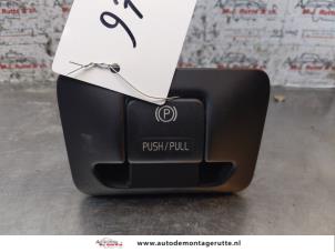 Gebrauchte Handbremse Schalter Volvo V70 (BW) 2.5 T 20V Preis auf Anfrage angeboten von Autodemontage M.J. Rutte B.V.