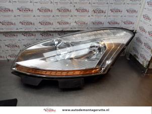 Used Headlight, left Citroen C4 Grand Picasso (UA) 1.6 HDiF 16V 110 Price on request offered by Autodemontage M.J. Rutte B.V.