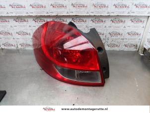 Used Taillight, left Renault Clio III Estate/Grandtour (KR) 1.2 16V TCE 100 Price on request offered by Autodemontage M.J. Rutte B.V.