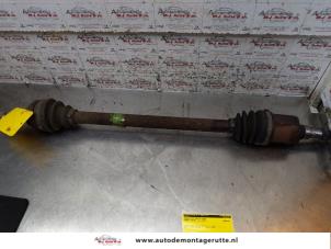 Used Front drive shaft, right Smart Fortwo Cabrio (451.4) 1.0 12V 52kW Price on request offered by Autodemontage M.J. Rutte B.V.