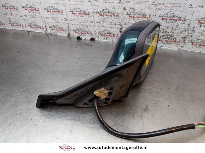 Wing mirror, right from a Volvo C70 (NK) 2.0 T 20V 2001