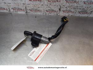 Gebrauchte Zündschloss + Schlüssel Renault Clio II (BB/CB) 1.4 16V Preis auf Anfrage angeboten von Autodemontage M.J. Rutte B.V.