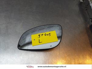 Used Mirror glass, left Opel Signum (F48) 1.8 16V Price on request offered by Autodemontage M.J. Rutte B.V.