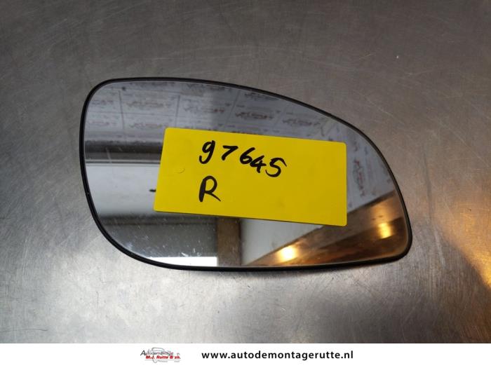 Mirror glass, right from a Opel Signum (F48) 1.8 16V 2004