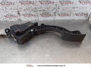 Used Accelerator pedal Ford Focus 2 Wagon 1.8 16V Price on request offered by Autodemontage M.J. Rutte B.V.