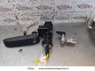 Used Ignition lock + key Fiat Panda (169) 1.2, Classic Price on request offered by Autodemontage M.J. Rutte B.V.