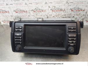 Used Radio BMW 3 serie (E46/4) 320i 24V Price on request offered by Autodemontage M.J. Rutte B.V.