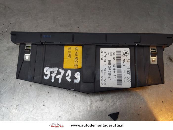 Heater control panel from a BMW 3 serie (E46/4) 320i 24V 2003