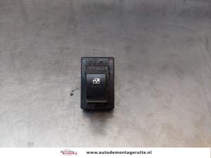 Used Electric window switch Kia Cee'd (EDB5) 1.4 CVVT 16V Price € 10,00 Margin scheme offered by Autodemontage M.J. Rutte B.V.
