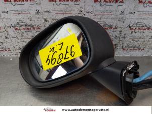 Gebrauchte Außenspiegel links Renault Modus/Grand Modus (JP) 1.6 16V Preis auf Anfrage angeboten von Autodemontage M.J. Rutte B.V.