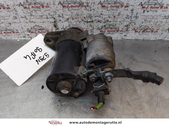Used Starter Volkswagen Golf IV (1J1) 1.6 FSI 16V Price on request offered by Autodemontage M.J. Rutte B.V.