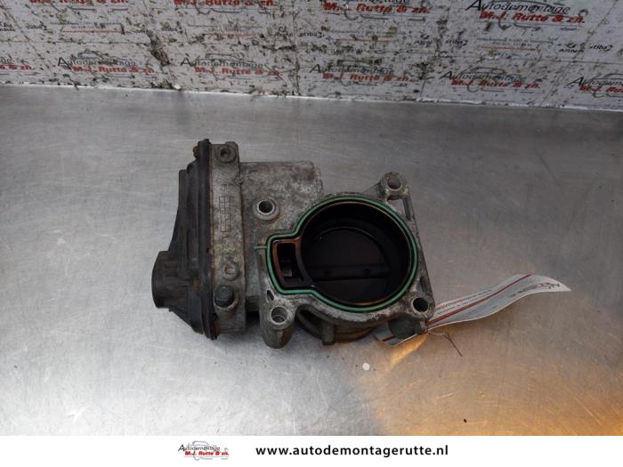 Throttle body from a Volvo V50 (MW) 1.8 16V 2005