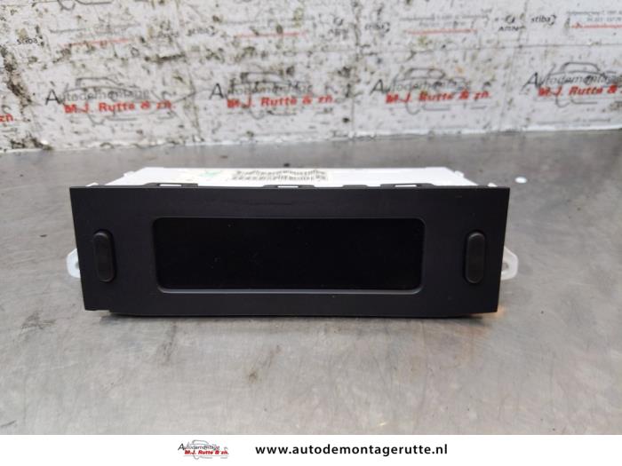Begagnade Klocka Peugeot 1007 (KM) 1.6 GTI,Gentry 16V Pris på förfrågan erbjuds av Autodemontage M.J. Rutte B.V.