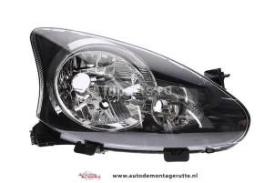 New Headlight, right Toyota Aygo Price € 79,99 Inclusive VAT offered by Autodemontage M.J. Rutte B.V.