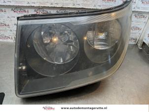 Used Headlight, right Volkswagen Crafter 2.5 TDI 30/32/35/46/50 Price € 75,00 Margin scheme offered by Autodemontage M.J. Rutte B.V.