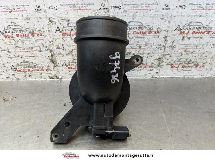 Airflow meter from a Ford Focus 3 Wagon 1.0 Ti-VCT EcoBoost 12V 125 2014
