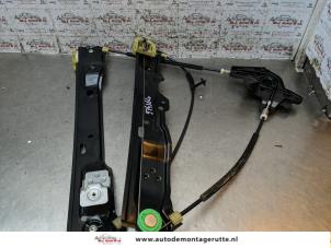 Used Window mechanism 4-door, front left Ford Focus 3 Wagon 1.0 Ti-VCT EcoBoost 12V 125 Price € 30,00 Margin scheme offered by Autodemontage M.J. Rutte B.V.