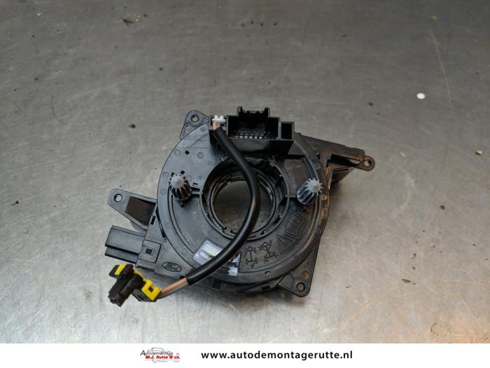 Airbagring from a Ford Focus 3 Wagon 1.0 Ti-VCT EcoBoost 12V 125 2014