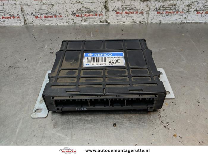 Used Cooling computer Hyundai Santa Fe I 2.0 16V 4x2 Price on request offered by Autodemontage M.J. Rutte B.V.