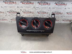 Używane Panel sterowania nagrzewnicy Mazda 3 Sport (BK14) 1.6i 16V Cena na żądanie oferowane przez Autodemontage M.J. Rutte B.V.
