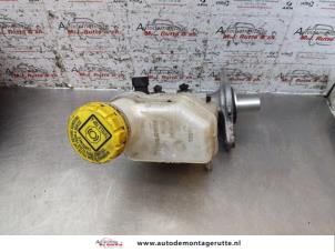 Used Master cylinder Ford Ka II 1.2 Price on request offered by Autodemontage M.J. Rutte B.V.
