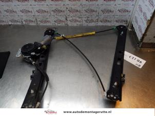 Used Window mechanism 4-door, front right BMW 3 serie Touring (E46/3) 318i 16V Price on request offered by Autodemontage M.J. Rutte B.V.