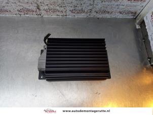 Used Radio amplifier Mercedes S (W220) 3.2 S-320 CDI 24V Price on request offered by Autodemontage M.J. Rutte B.V.