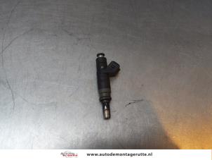 Used Injector (petrol injection) BMW 1 serie (E87/87N) 116i 1.6 16V Price € 15,00 Margin scheme offered by Autodemontage M.J. Rutte B.V.