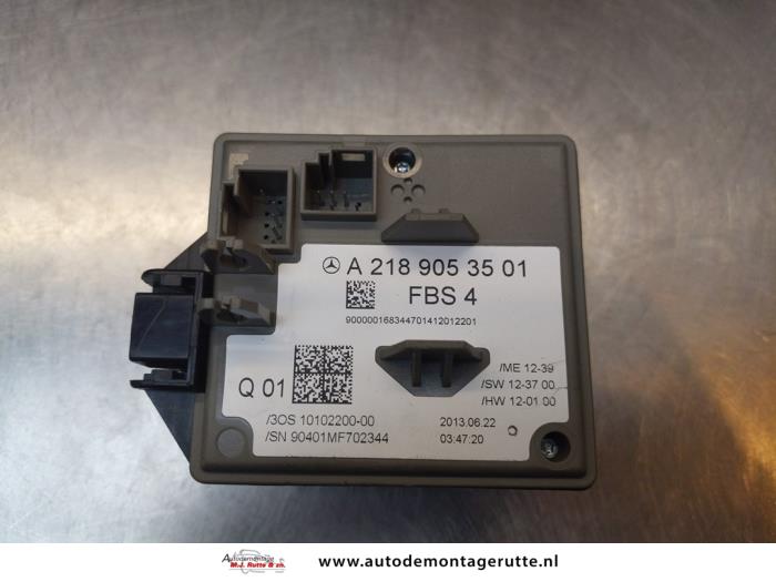 Cerradura de contacto y llave de un Mercedes-Benz E (W212) E-220 CDI 16V BlueEfficiency,BlueTEC 2014