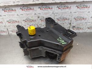 Gebrauchte Adblue Tank Citroen C4 Picasso (3D/3E) 1.6 BlueHDI 115 Preis € 175,00 Margenregelung angeboten von Autodemontage M.J. Rutte B.V.