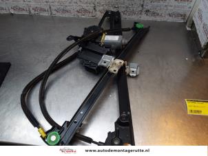 Used Window mechanism 4-door, front left Seat Alhambra (7V8/9) 2.0 Price on request offered by Autodemontage M.J. Rutte B.V.