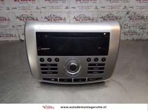 Used Radio Lancia Delta (844) 1.4 T-Jet 16V 120 Price on request offered by Autodemontage M.J. Rutte B.V.