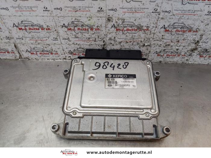 Used Engine management computer Kia Rio II (DE) 1.6 CVVT 16V Price on request offered by Autodemontage M.J. Rutte B.V.