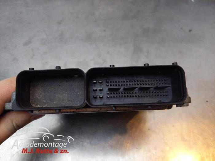 Engine management computer Kia Rio II 1.6 CVVT 16V - 3911026DF0 G4ED KEFICO