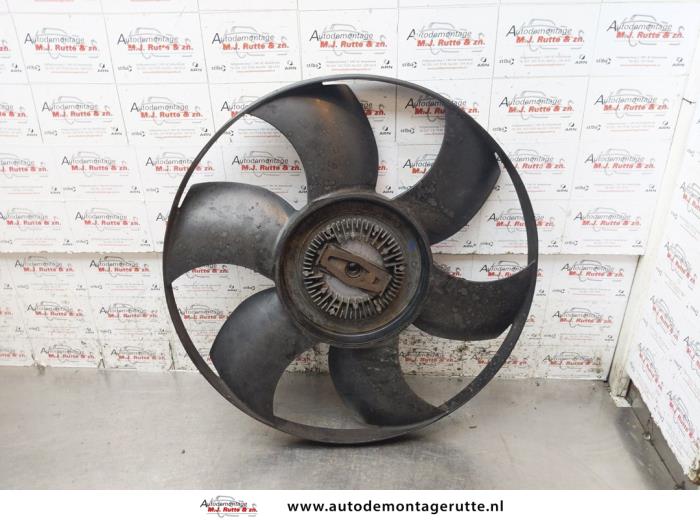 Gebrauchte RI Scheibe Intelligent Volkswagen Crafter 2.5 TDI 30/32/35/46/50 Preis auf Anfrage angeboten von Autodemontage M.J. Rutte B.V.