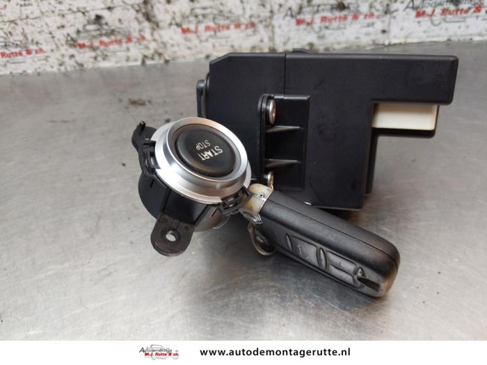 Ignition lock + key from a Alfa Romeo 159 Sportwagon (939BX) 2.2 JTS 16V 2009