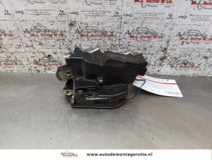 Used Front door lock mechanism 4-door, right Mercedes Vito (639.6) 2.2 109 CDI 16V Price on request offered by Autodemontage M.J. Rutte B.V.