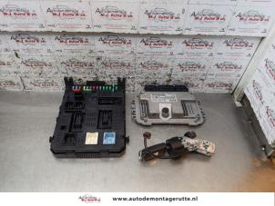 Used Ignition lock + computer Citroen C4 Berline (LC) 1.6 16V Price on request offered by Autodemontage M.J. Rutte B.V.