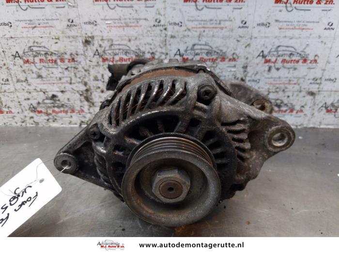 Gebrauchte Dynamo Riemenscheibe Smart Forfour (454) 1.1 12V Preis auf Anfrage angeboten von Autodemontage M.J. Rutte B.V.