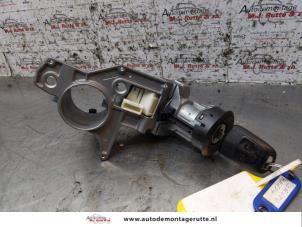 Gebrauchte Zündschloss + Schlüssel Opel Astra H SW (L35) 1.6 16V Twinport Preis auf Anfrage angeboten von Autodemontage M.J. Rutte B.V.