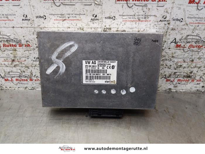 Begagnade Bluetooth-modul Seat Leon (1P1) 1.4 16V Pris på förfrågan erbjuds av Autodemontage M.J. Rutte B.V.