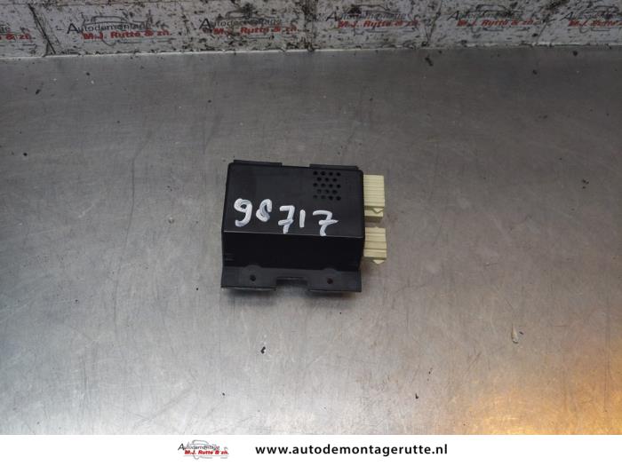 Heater resistor from a Volvo 940 I Estate 2.3i (LPT) Polar 1996