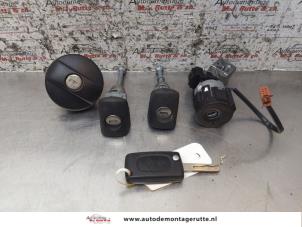 Used Set of cylinder locks (complete) Citroen Jumpy (G9) 1.6 HDI 16V Price on request offered by Autodemontage M.J. Rutte B.V.