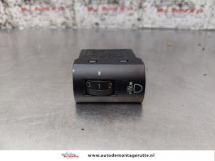 Used AIH headlight switch Kia Picanto (BA) 1.1 12V Price on request offered by Autodemontage M.J. Rutte B.V.