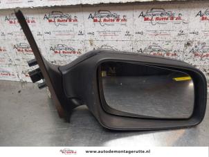 Gebrauchte Außenspiegel rechts Opel Astra G Caravan (F35) 1.6 16V Preis auf Anfrage angeboten von Autodemontage M.J. Rutte B.V.