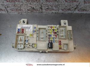 Used Fuse box Ford C-Max (DM2) 1.8 16V Price on request offered by Autodemontage M.J. Rutte B.V.