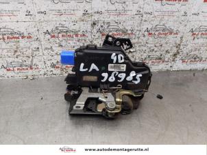 Usagé Serrure portière mécanique 4portes arrière gauche Skoda Fabia (6Y2) 1.4i Prix sur demande proposé par Autodemontage M.J. Rutte B.V.