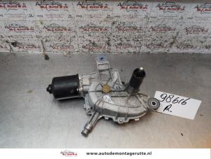 Used Front wiper motor Citroen C4 Picasso (UD/UE/UF) 1.6 16V VTi 120 Price on request offered by Autodemontage M.J. Rutte B.V.