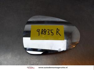 Używane Szyba lusterka prawego Seat Ibiza IV SC (6J1) 1.4 16V Cena na żądanie oferowane przez Autodemontage M.J. Rutte B.V.