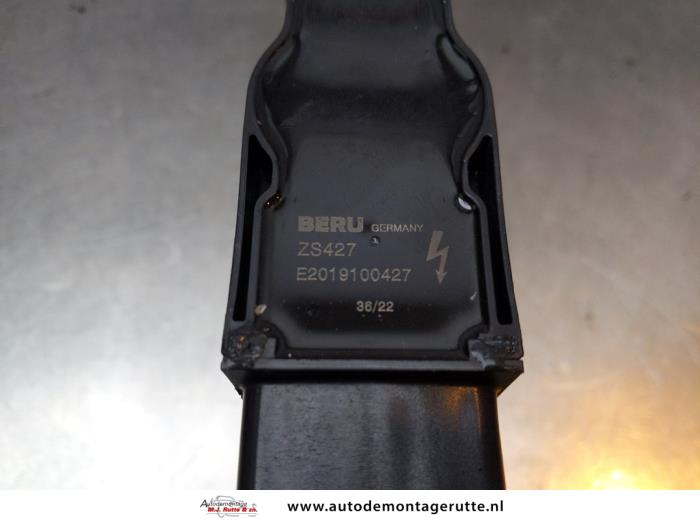 Zestaw cewek zaplonowych z Opel Zafira (M75) 1.6 16V 2008